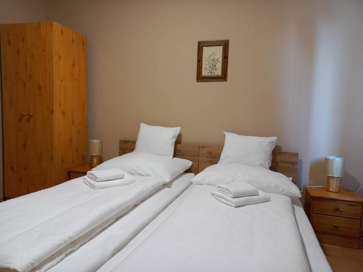 Family Panzio Zalakaros Bed and Breakfast Εξωτερικό φωτογραφία