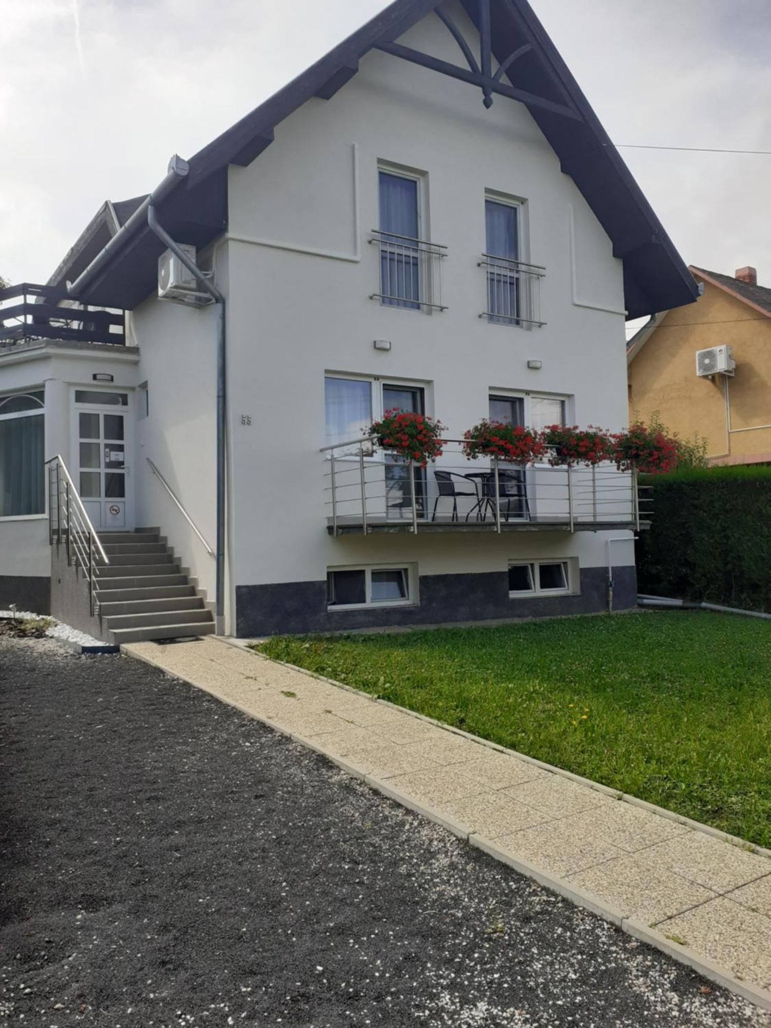 Family Panzio Zalakaros Bed and Breakfast Εξωτερικό φωτογραφία