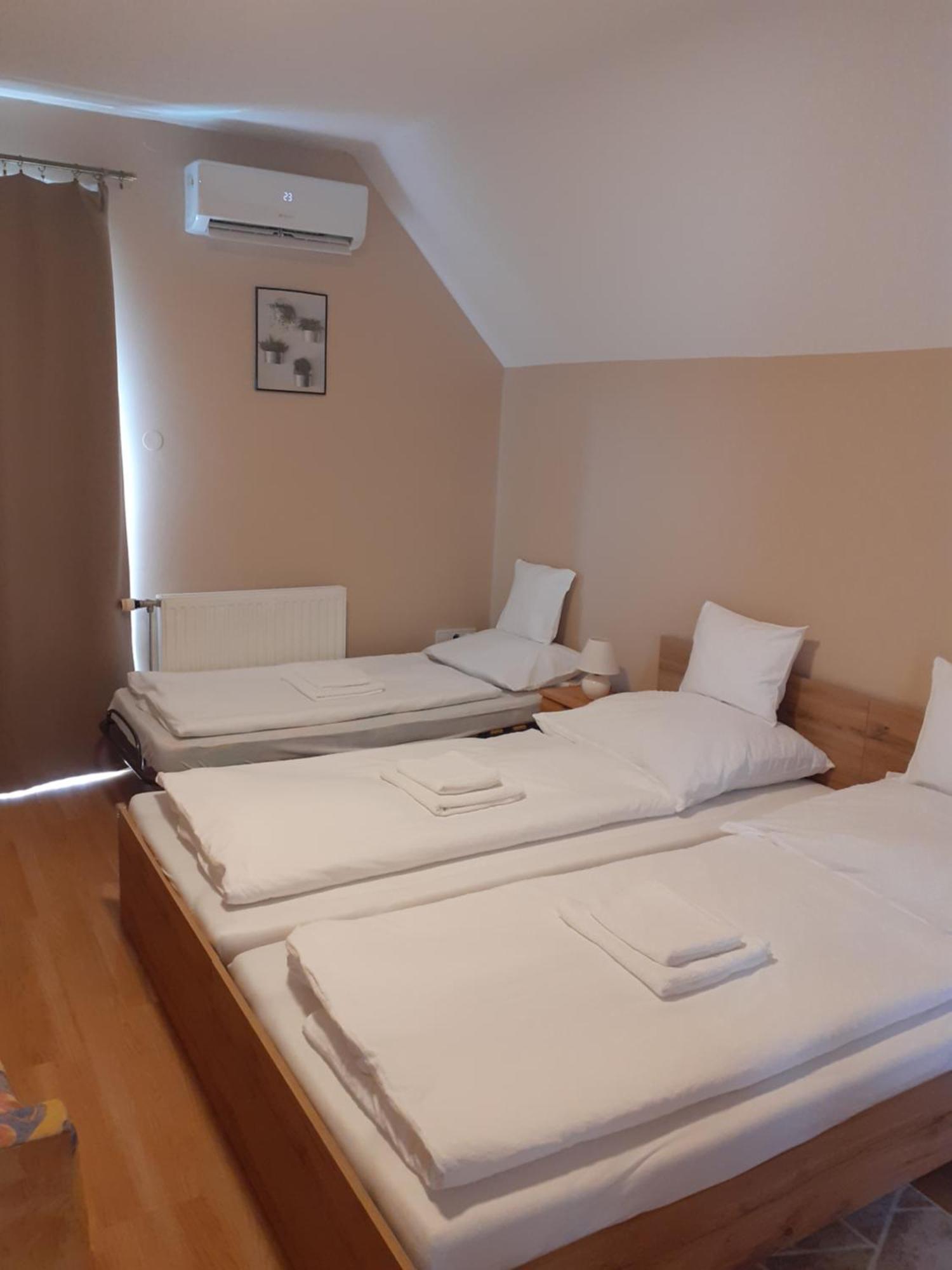 Family Panzio Zalakaros Bed and Breakfast Εξωτερικό φωτογραφία
